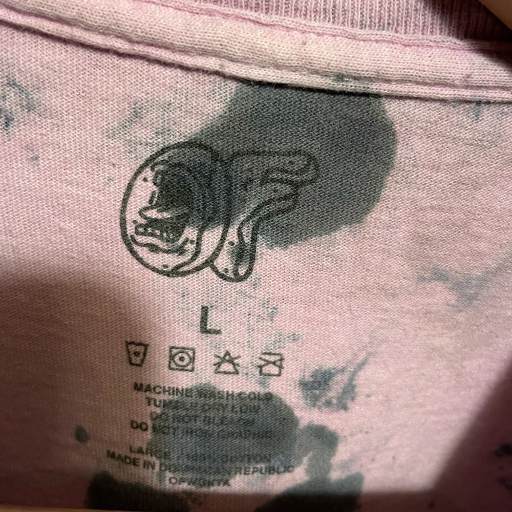 Santa Cruz odd future donuts size large pink, and black tie dye - Picture 3 of 7